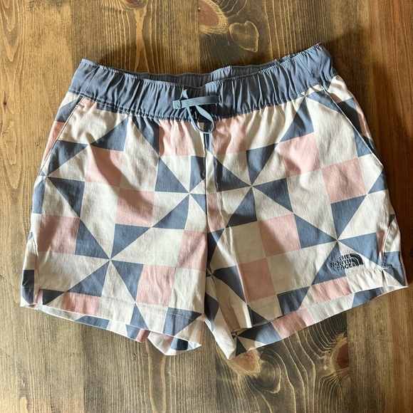 The North Face Class V shorts Womens - Picture 2 of 5